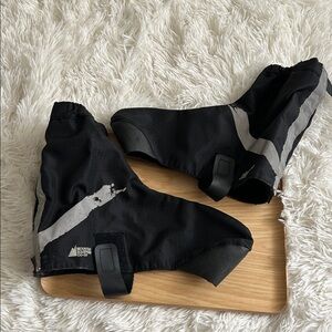 Mountain Equipment Co-Op Black Cycling Shoe Covers